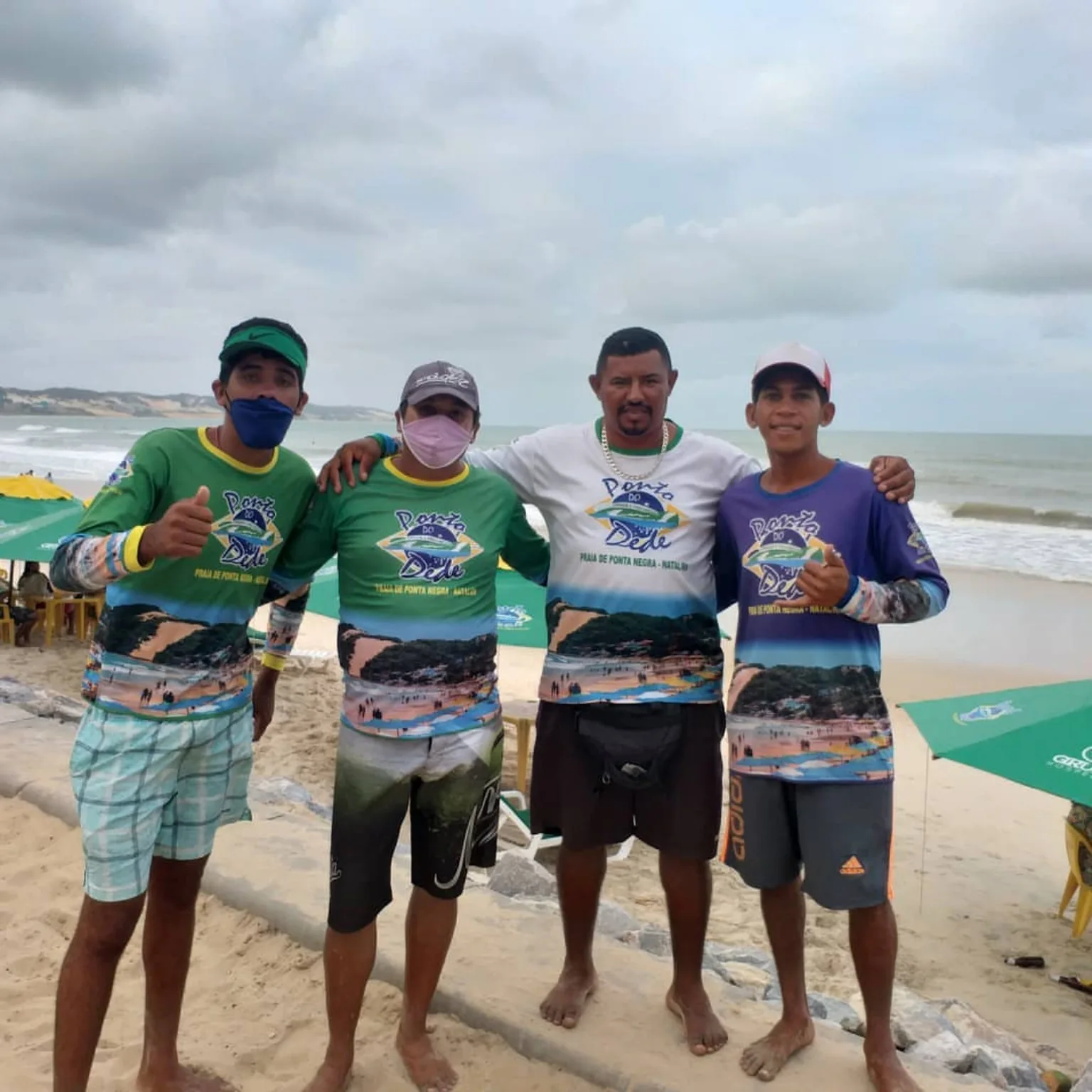 Equipe reunida no Ponto do Dedé